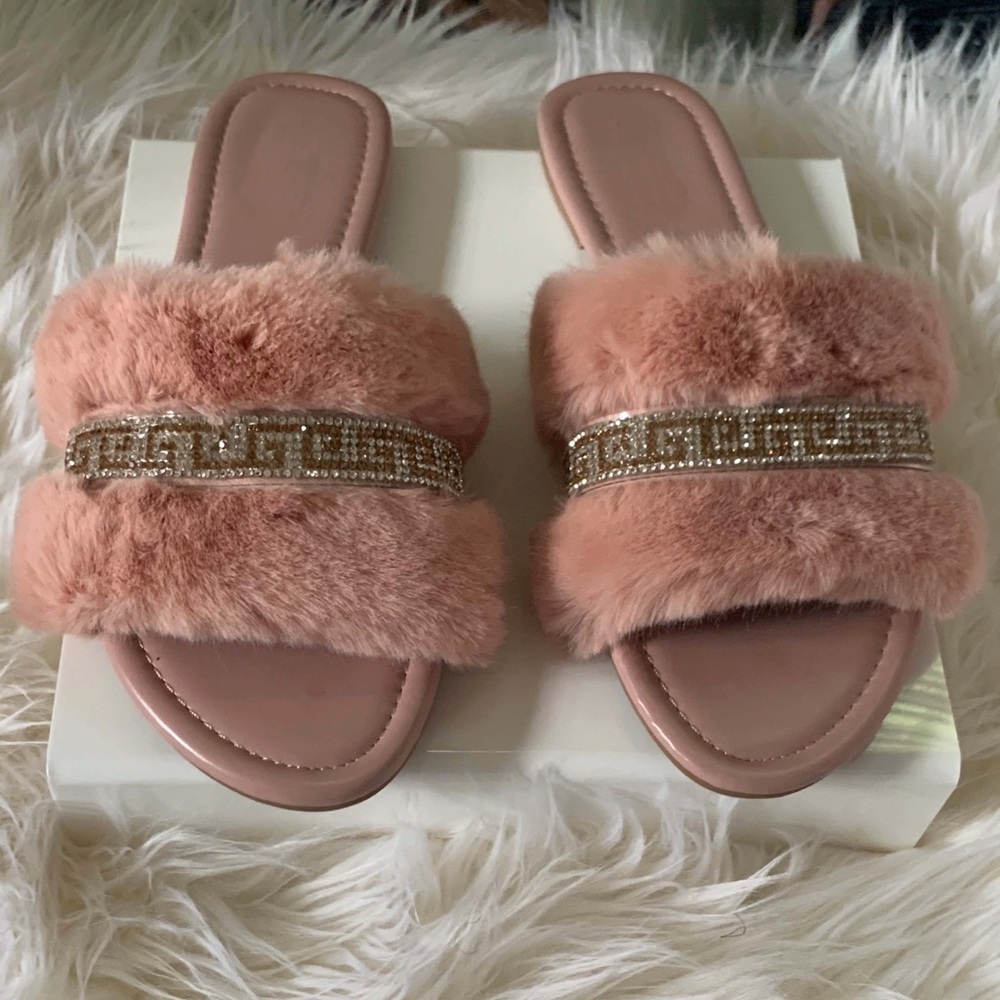 Pink Slip On Sanda